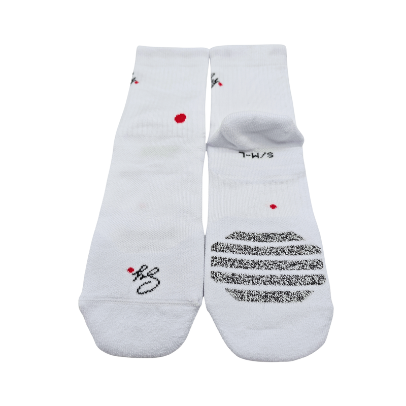 Nano Grip stripes on the sole of a white SY crew sock